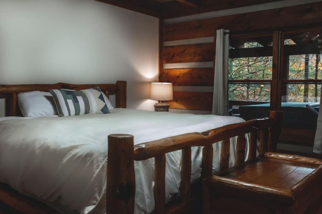 Deer Run Cabin At 36 North - Hot Tub Purlear 外观 照片