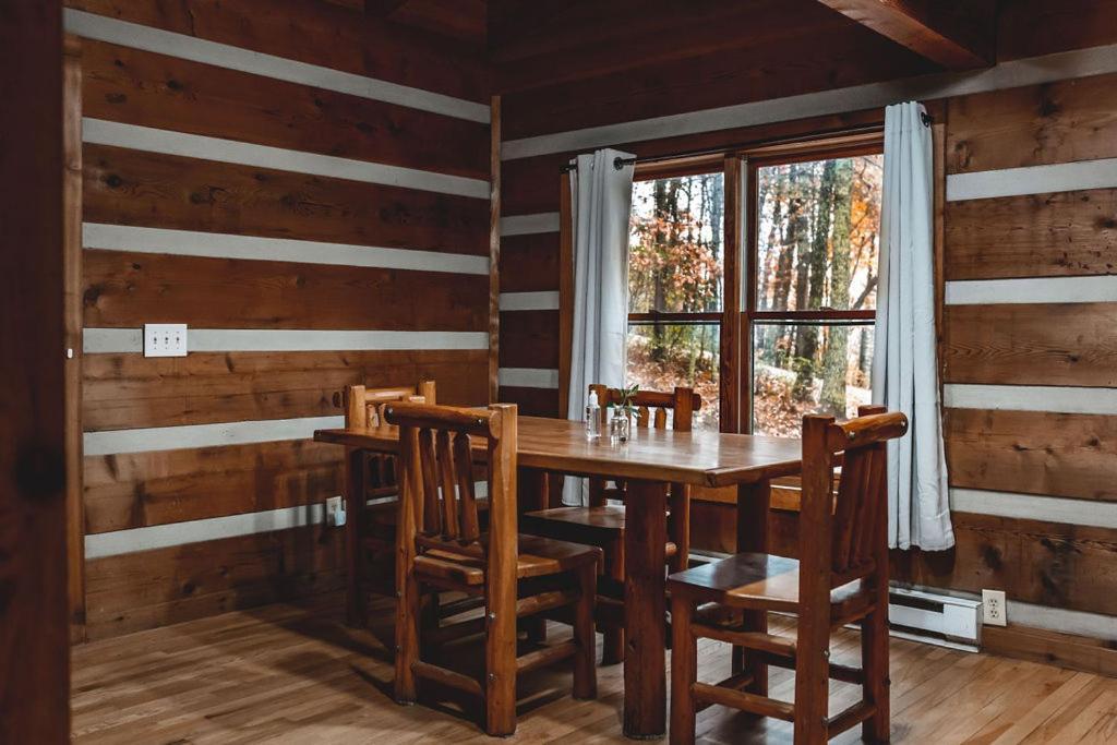 Deer Run Cabin At 36 North - Hot Tub Purlear 外观 照片